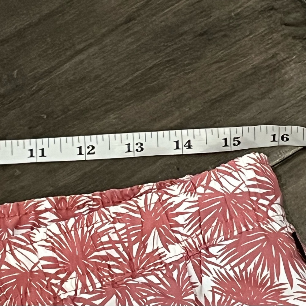Michael Kors Palm Tree Swim Trunks in Dusty Rose - Size Large - Picture 9 of 16